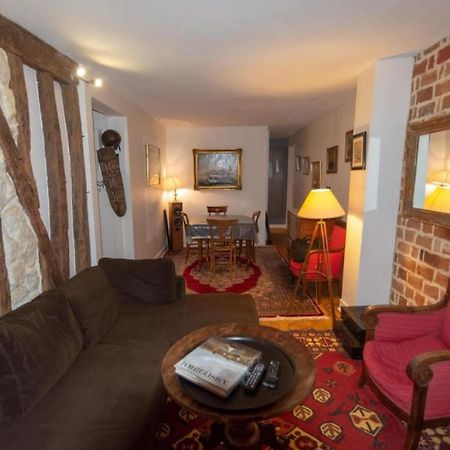 Very French Two Bedroom In The Heart Of ปารีส ภายนอก รูปภาพ